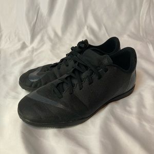 Nike Mercurial Indoor Shoes Stealth Black boys sz 6Y